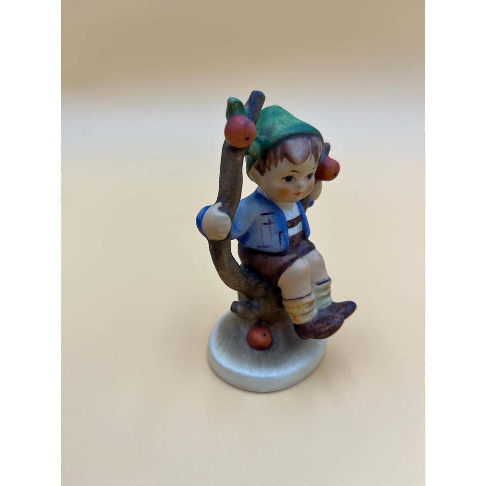 Vintage Goebel Hummel Figurine: Apple Tree Boy, 1960s-70s - Picture 7 of 10